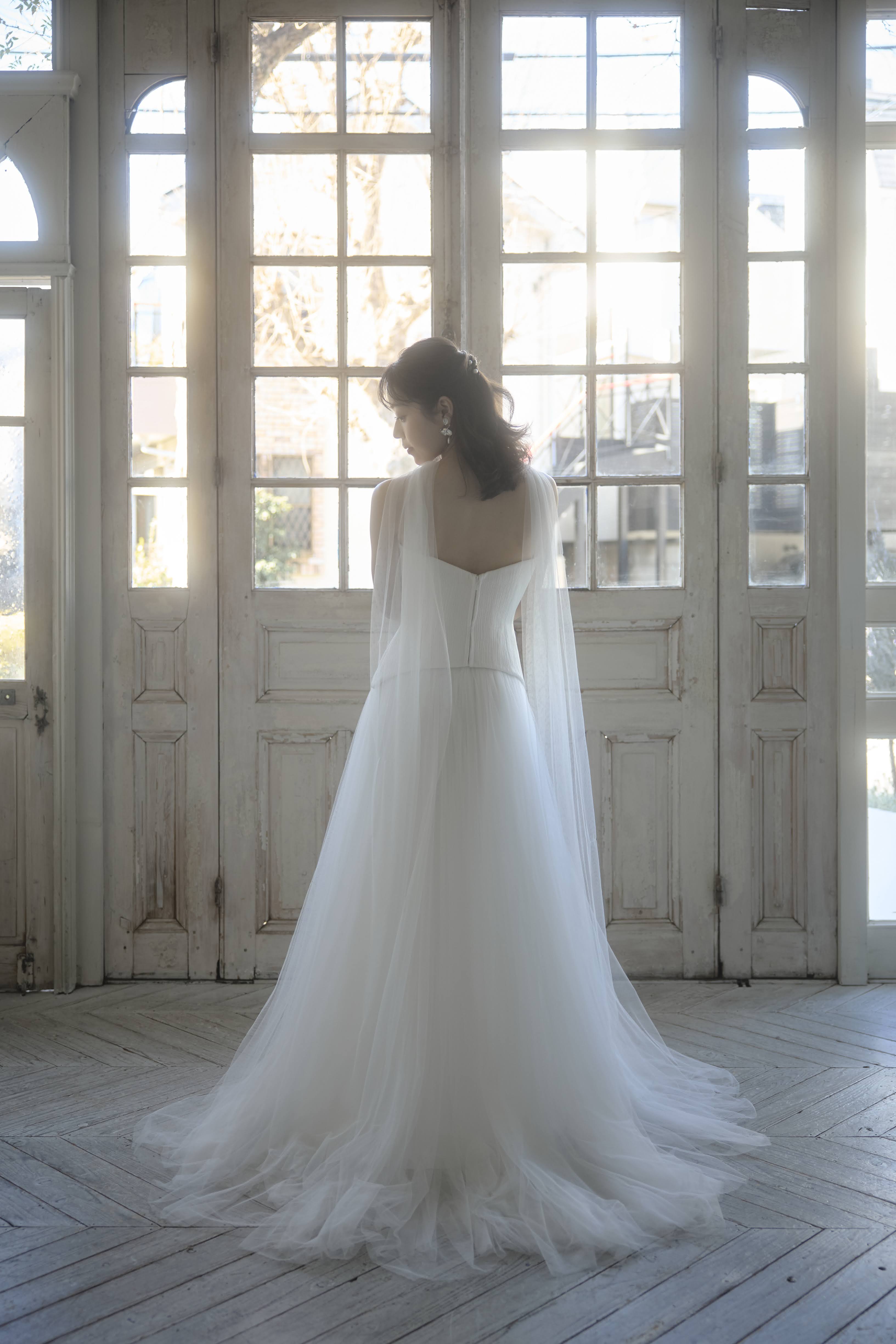 Divine Atelier ディヴァインアトリエ ウェディングドレス Divine Atelier ディヴァインアトリエ ウェディングドレス